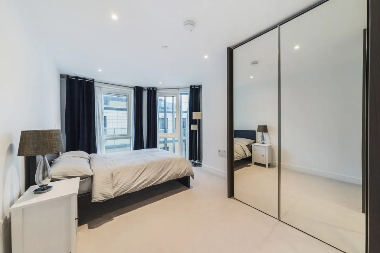Meridian House, Battersea Reach, photo 4