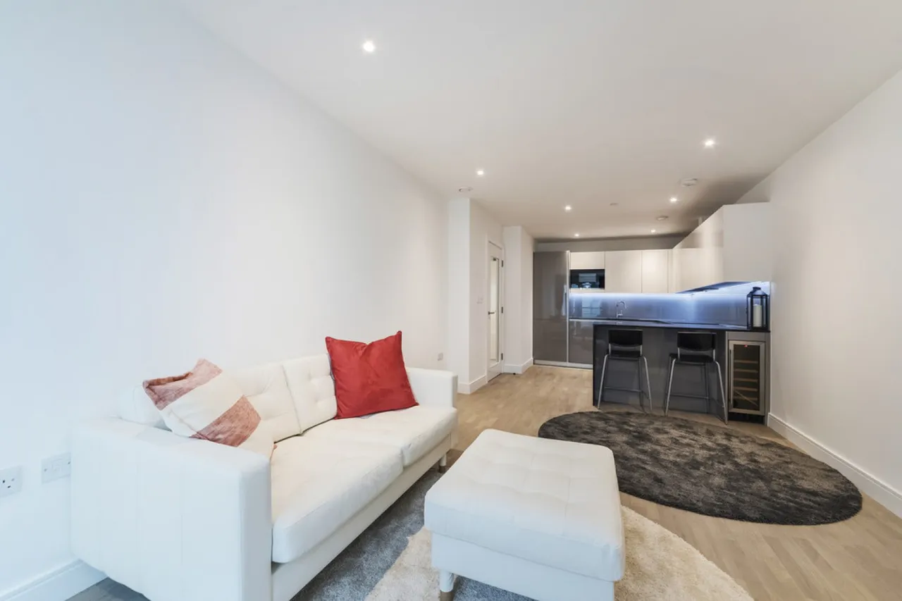 Meridian House, Battersea Reach, photo 6