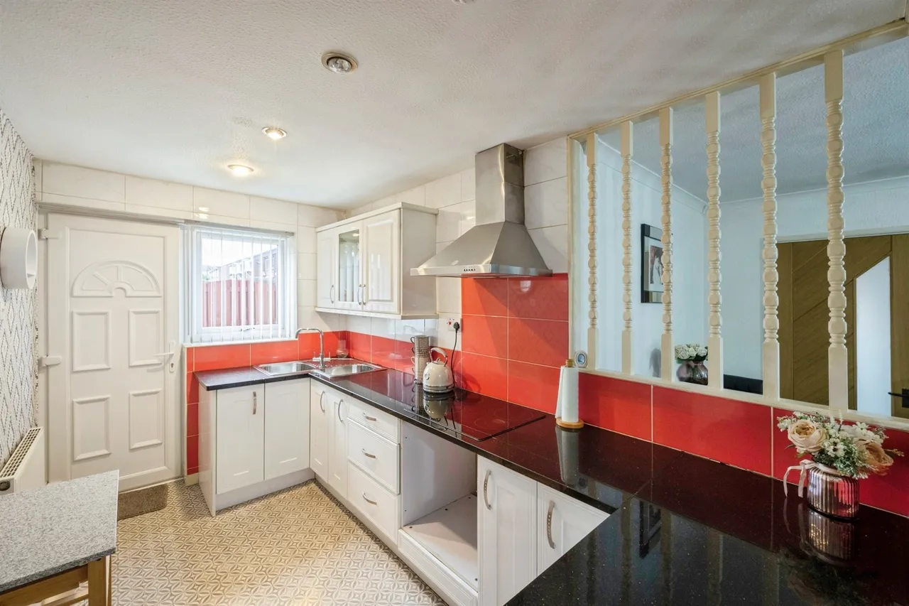 Frobisher Grove, Maltby, Rotherham, photo 6