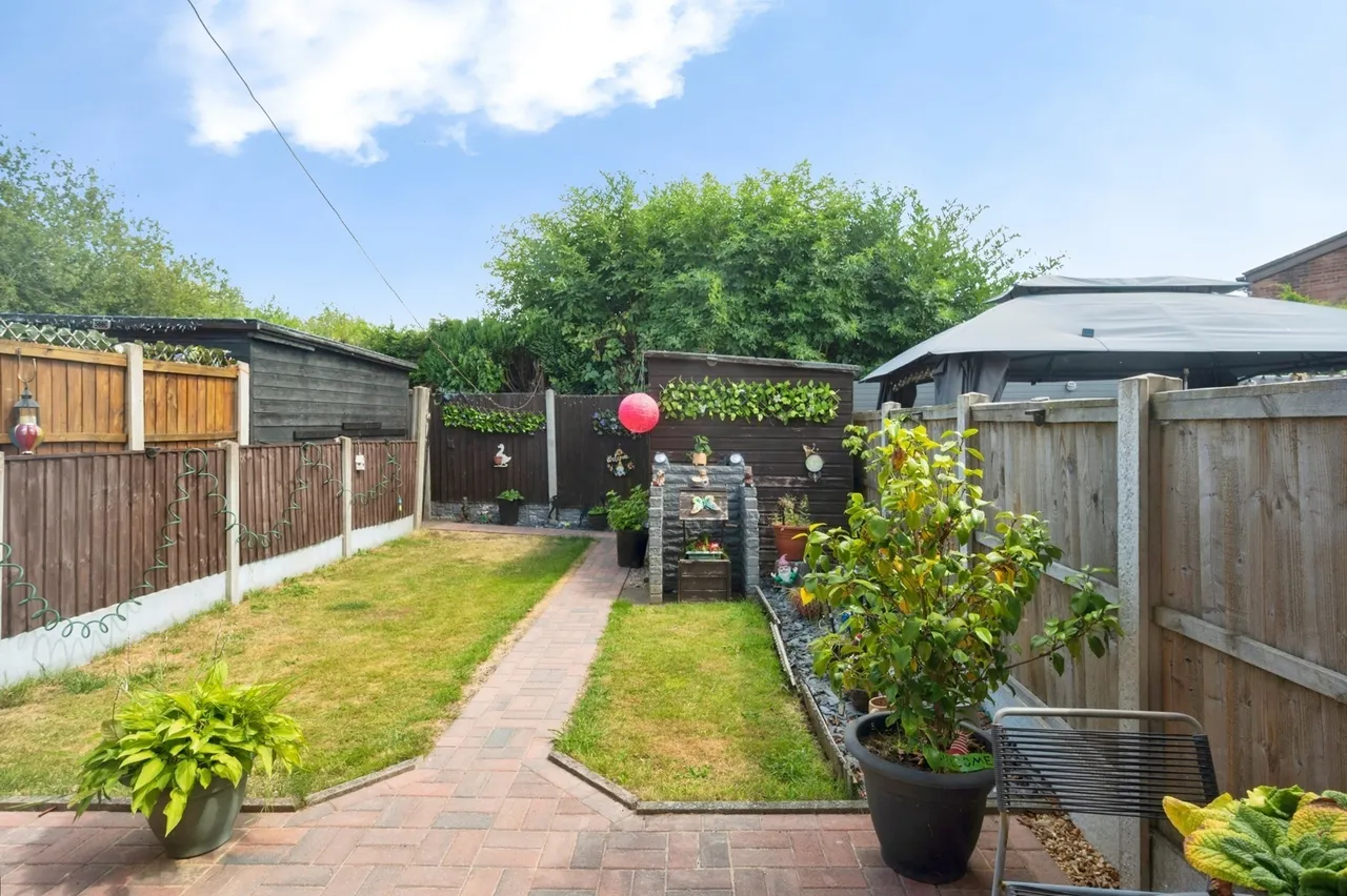 Lime Street, Kirkby-in-Ashfield, Nottingham, Nottinghamshire, NG17, photo 2