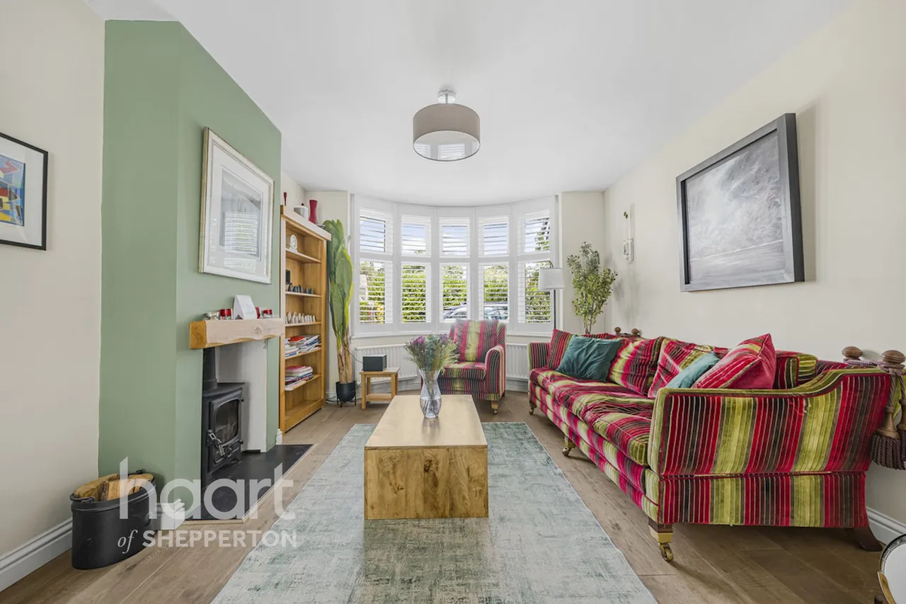 Sandhills Lane, Virginia Water, GU25, photo 9