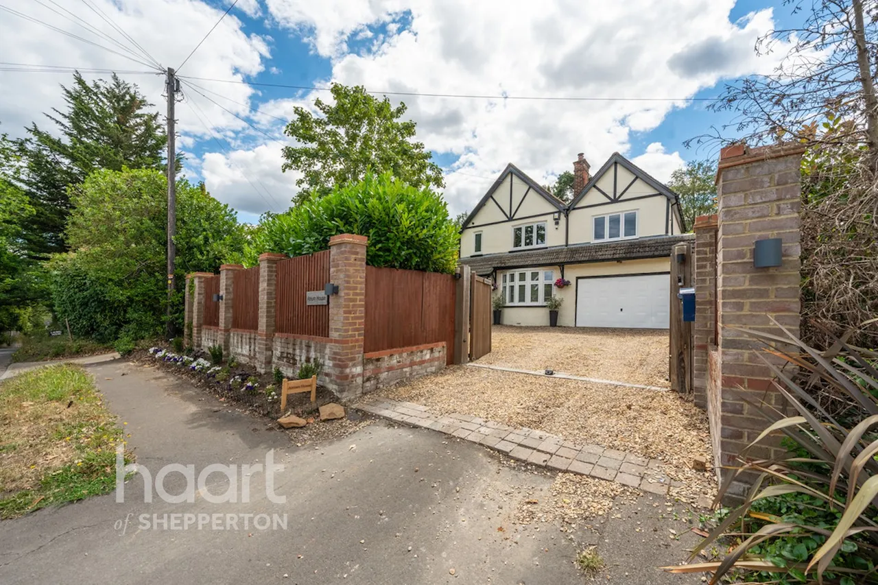 Sandhills Lane, Virginia Water, GU25, photo 8