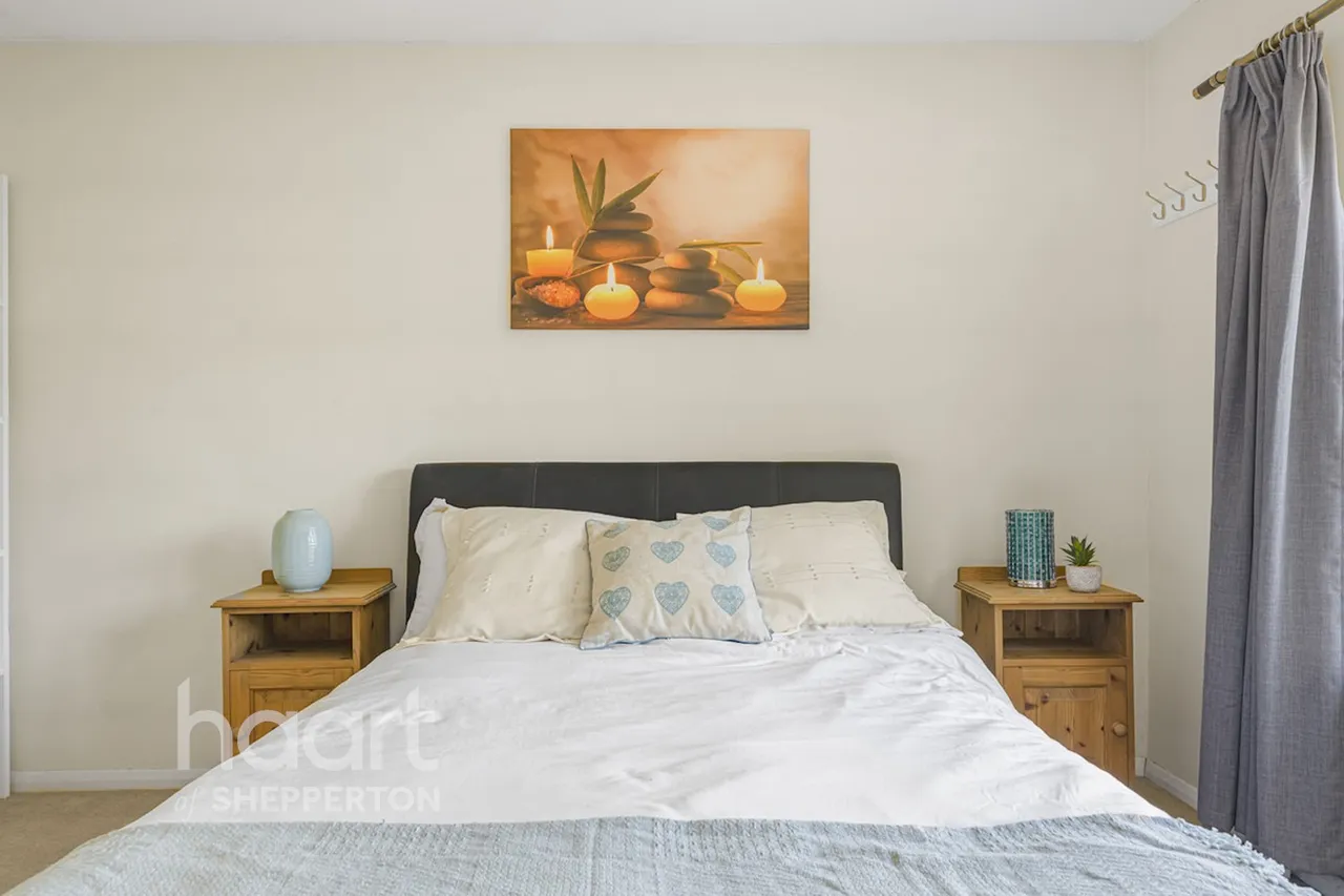 Sandhills Lane, Virginia Water, GU25, photo 15