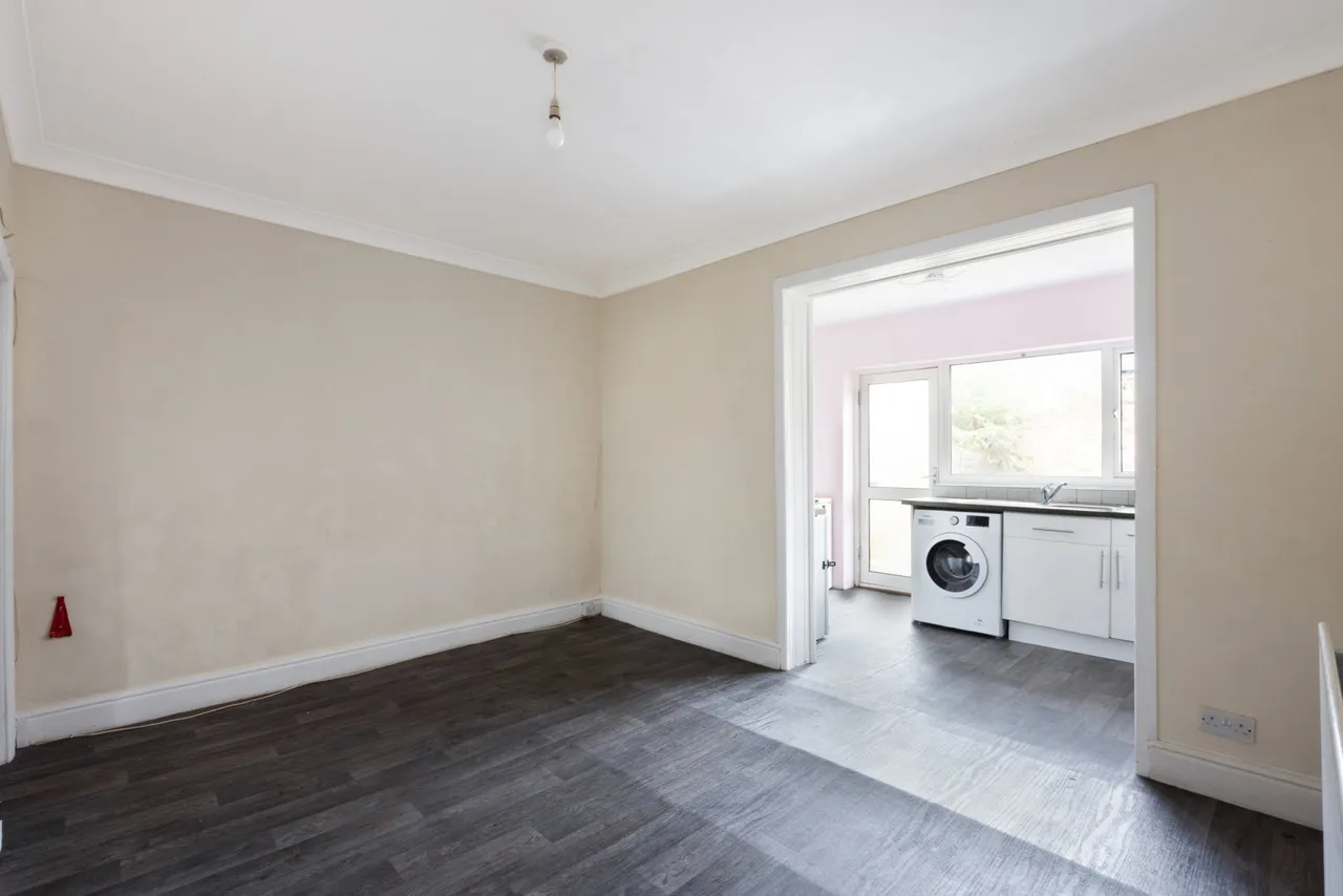 St. Pauls Road, Cheltenham, GL50, photo 2