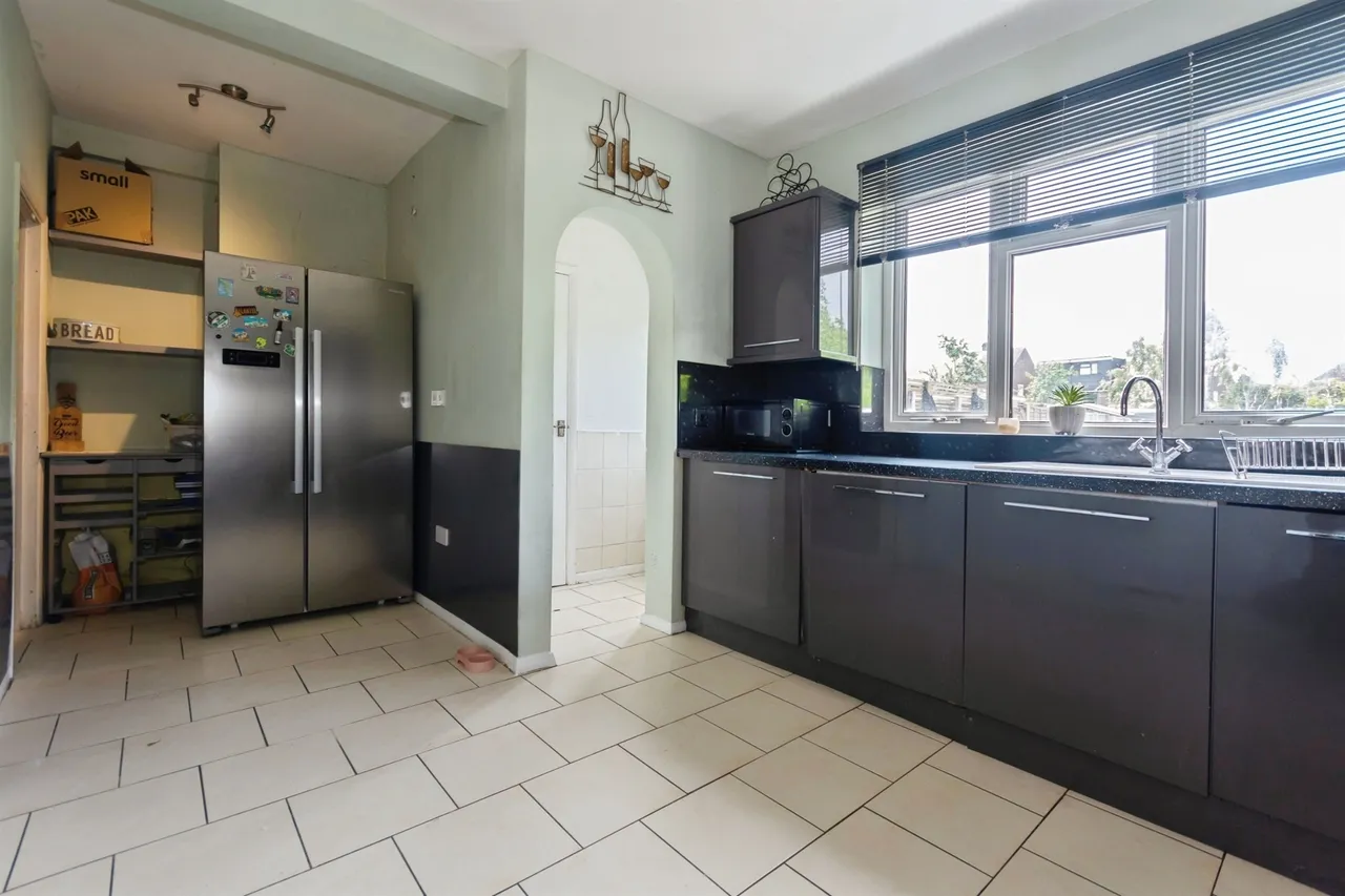 Mansion Crescent, Smethwick, B67, photo 7
