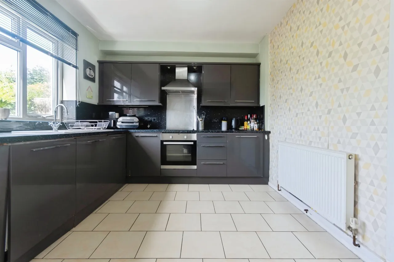 Mansion Crescent, Smethwick, B67, photo 6