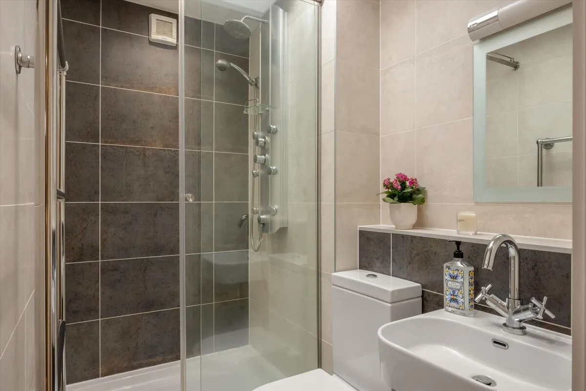 Imperial Mews, Cheltenham, GL50, photo 15