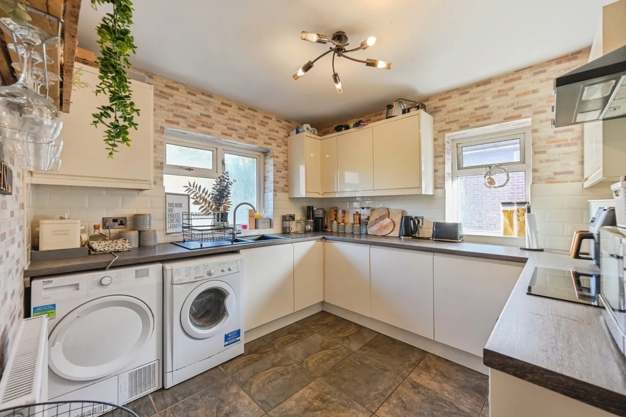 Chestnut Avenue, Tamworth, Staffordshire, B79, photo 7