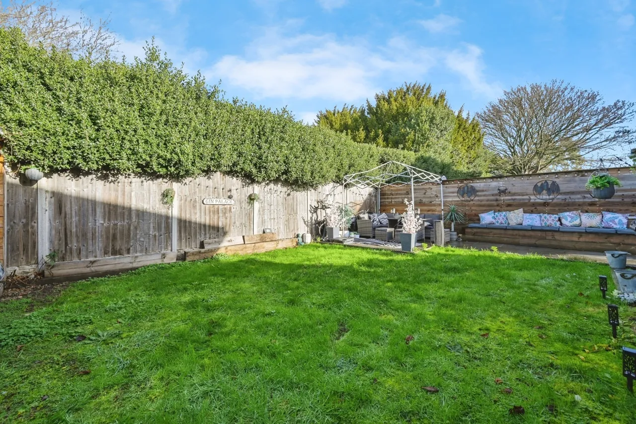 Chestnut Avenue, Tamworth, Staffordshire, B79, photo 3