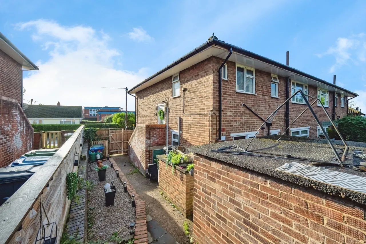 Chestnut Avenue, Tamworth, Staffordshire, B79, photo 17