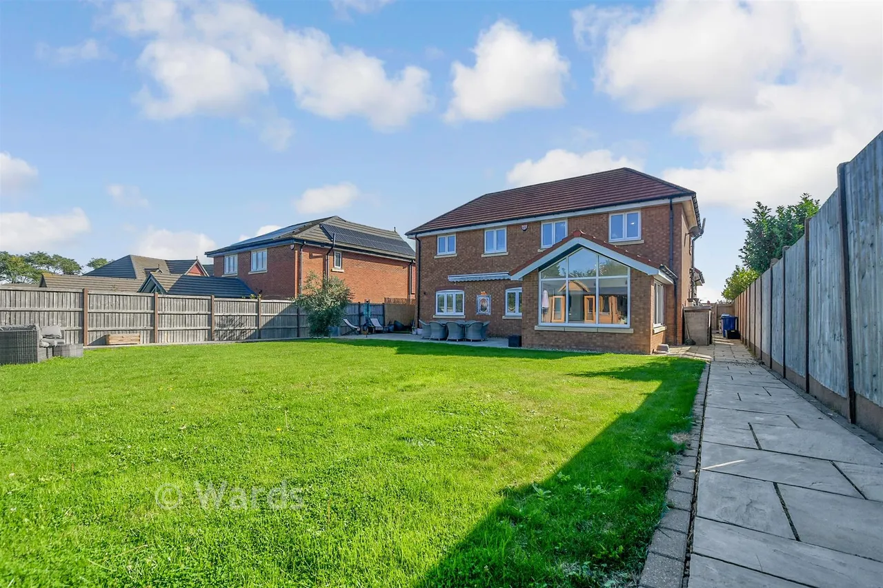 Ketley Close, Eastchurch. Sheerness, ME12, photo 17