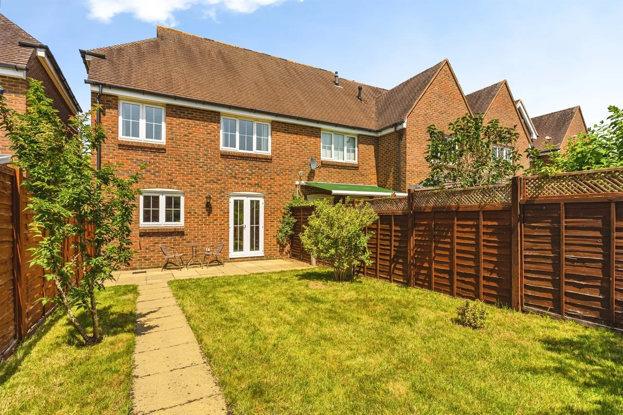 Osborn Close, Sayers Common, BN6, photo 13