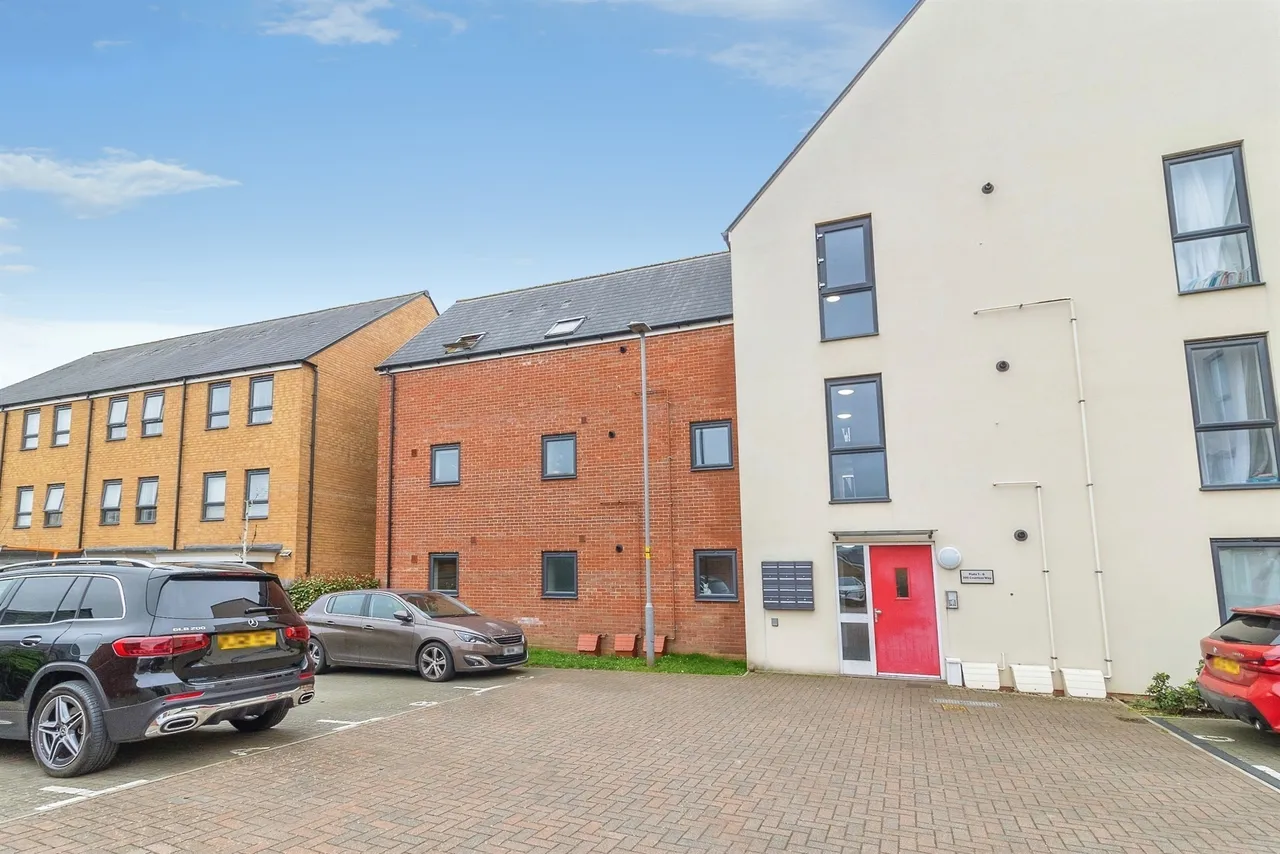 Countess Way, Brooklands, MK10, photo 16