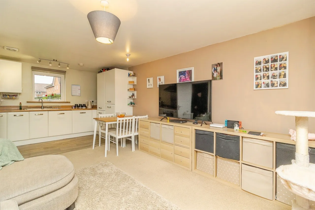 2 bed flat for sale, Countess Way, Brooklands, MK10