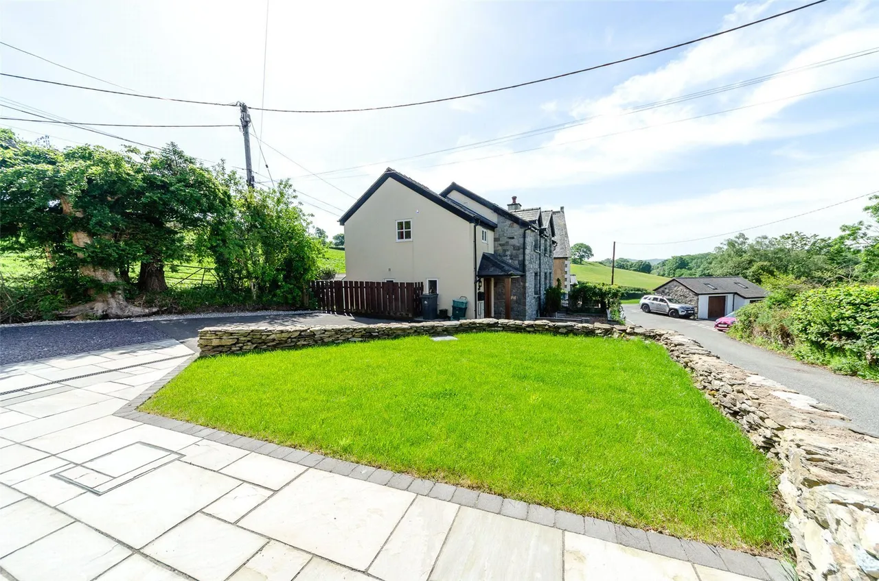 Capel Garmon, Llanrwst, LL26, photo 6