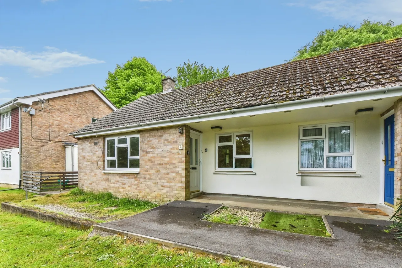 1 bed house for sale — Austin Close, Frome