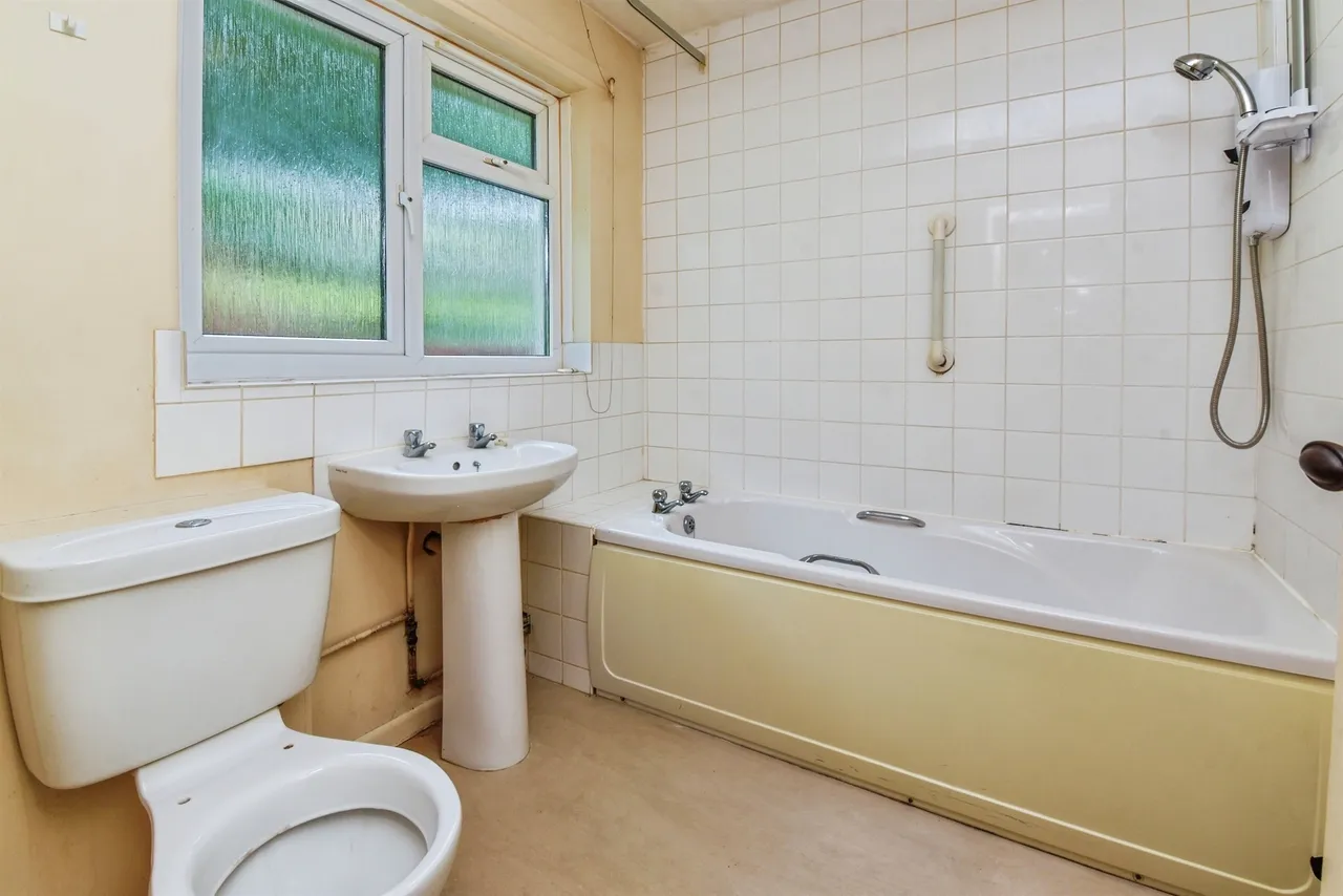 Austin Close, Frome, photo 11