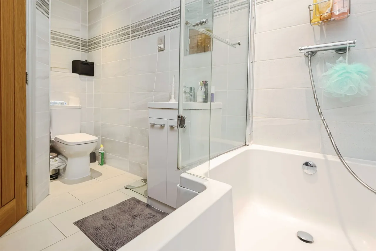 Hagley Road, B16, photo 8