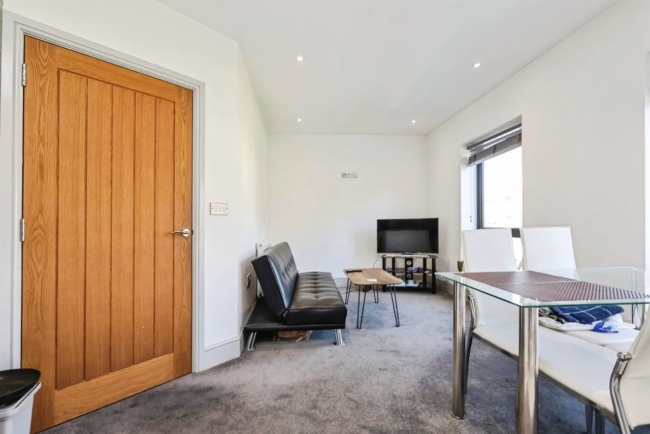 Hagley Road, B16, photo 11