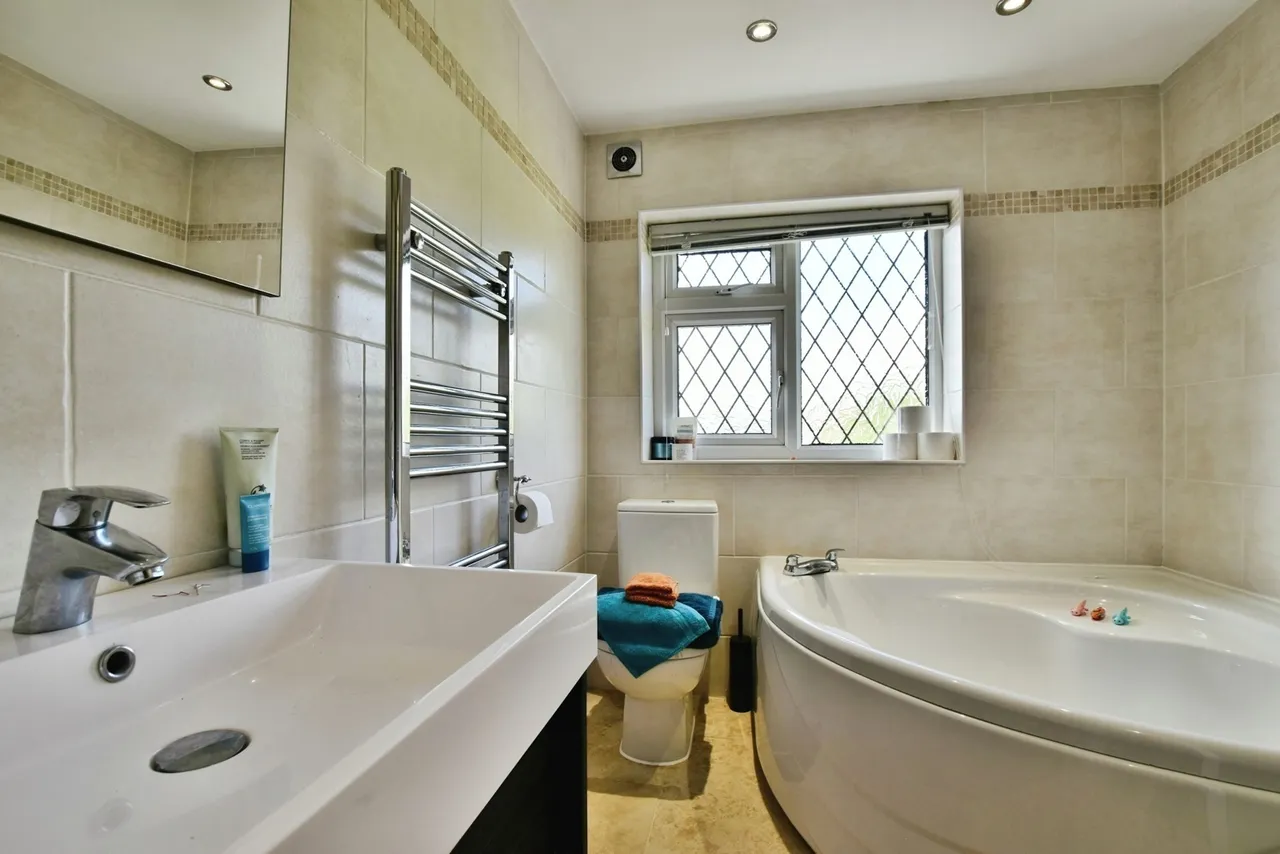 Moss Lane, Timperley, WA15, photo 15