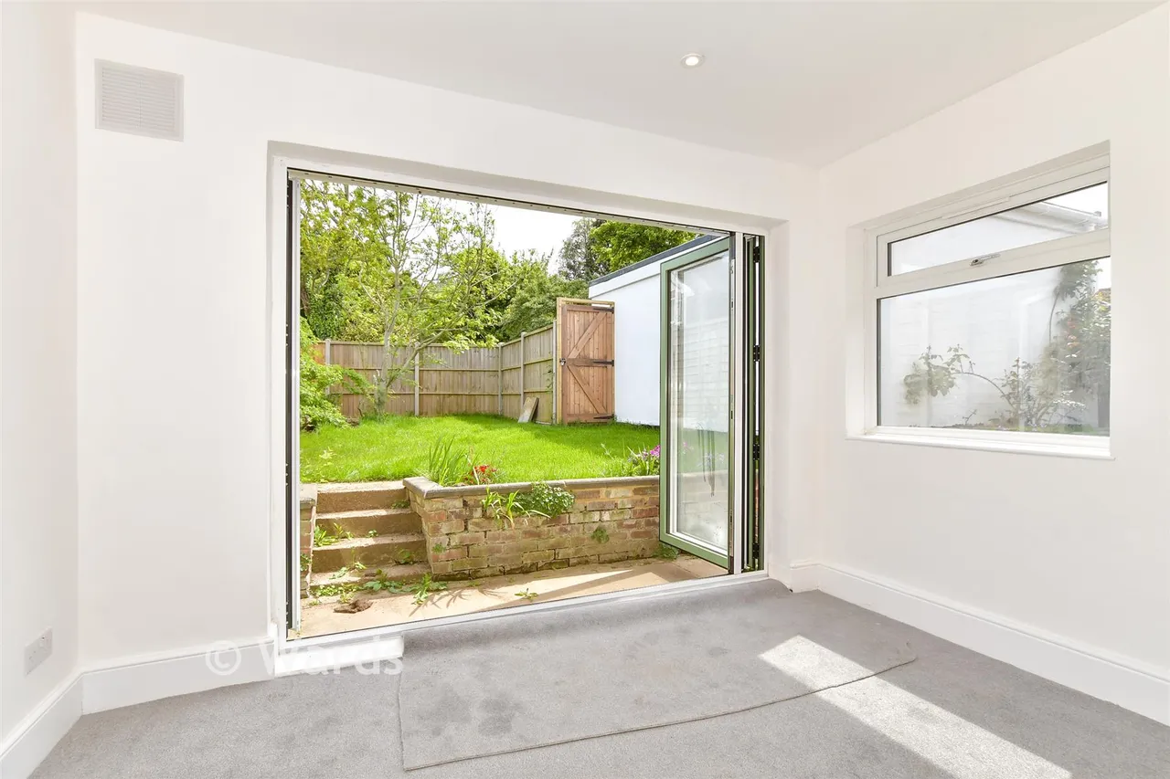 Neal Road, West Kingsdown, TN15, photo 12