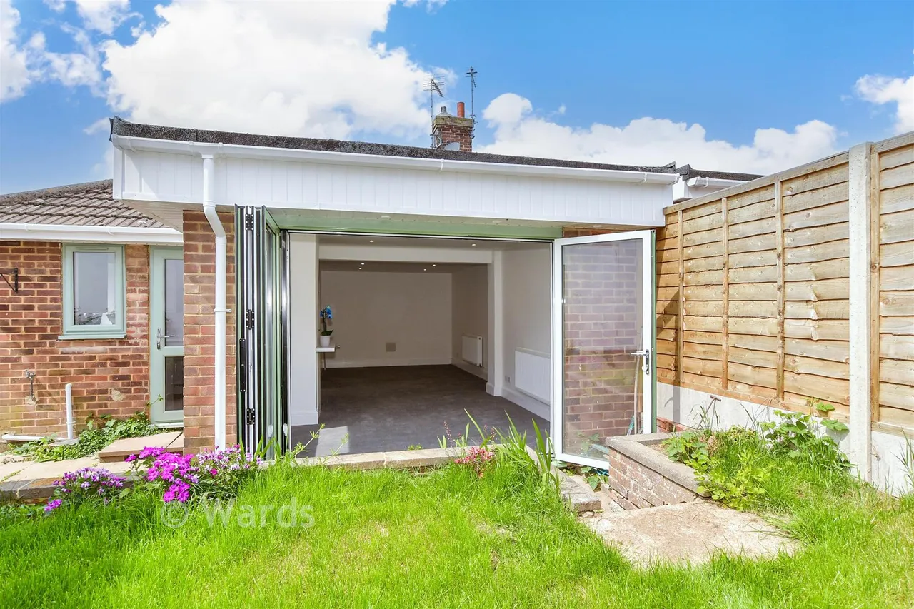 Neal Road, West Kingsdown, TN15, photo 13