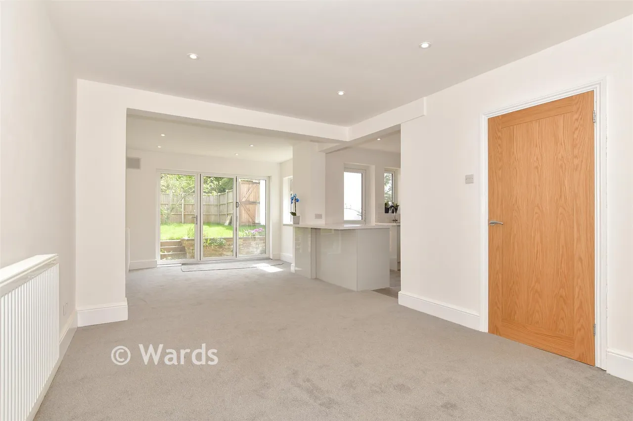 Neal Road, West Kingsdown, TN15, photo 4