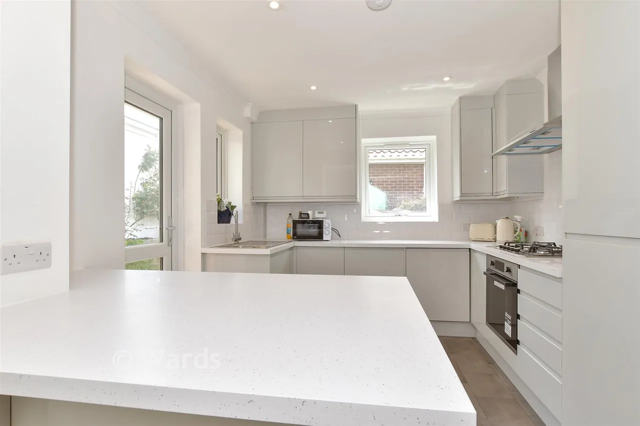 Neal Road, West Kingsdown, TN15, photo 6