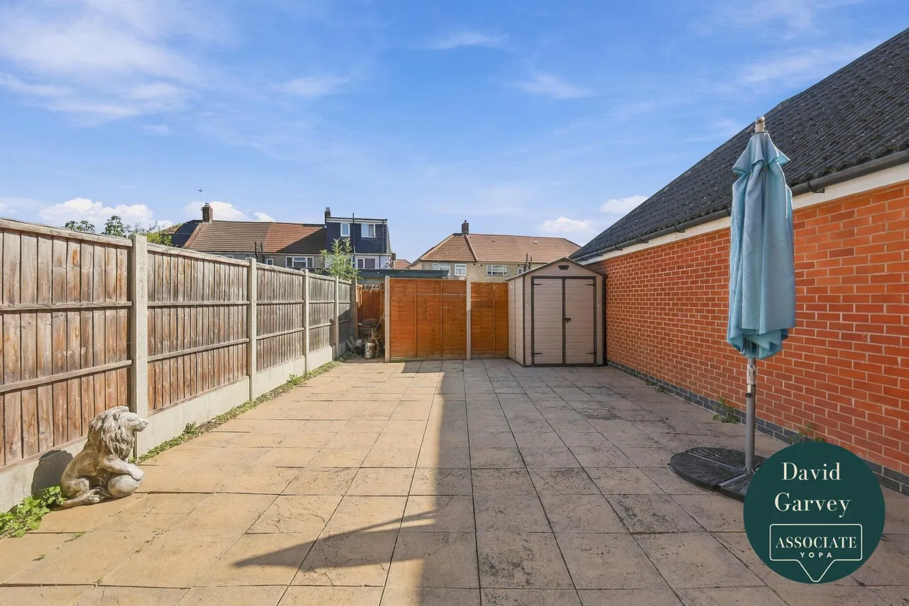 Lockwell Road, Dagenham, RM10, photo 13
