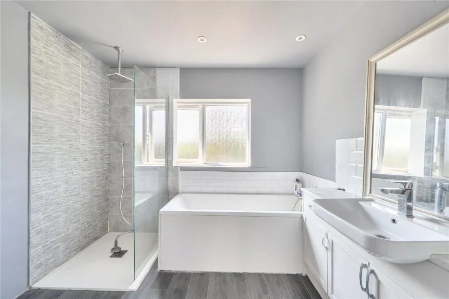 Frensham Way, Epsom, KT17, photo 13