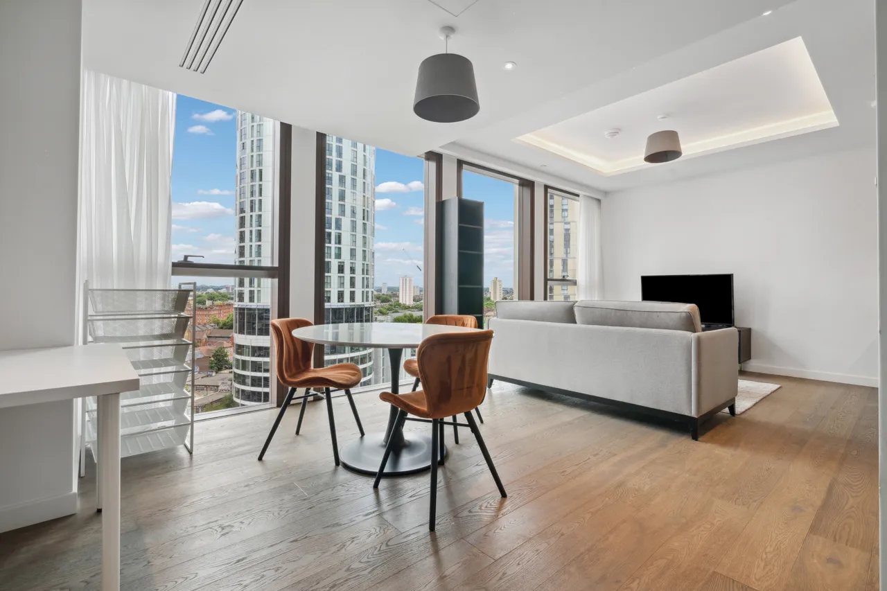 1 bed flat to rent, Carnation Way, London, SW8