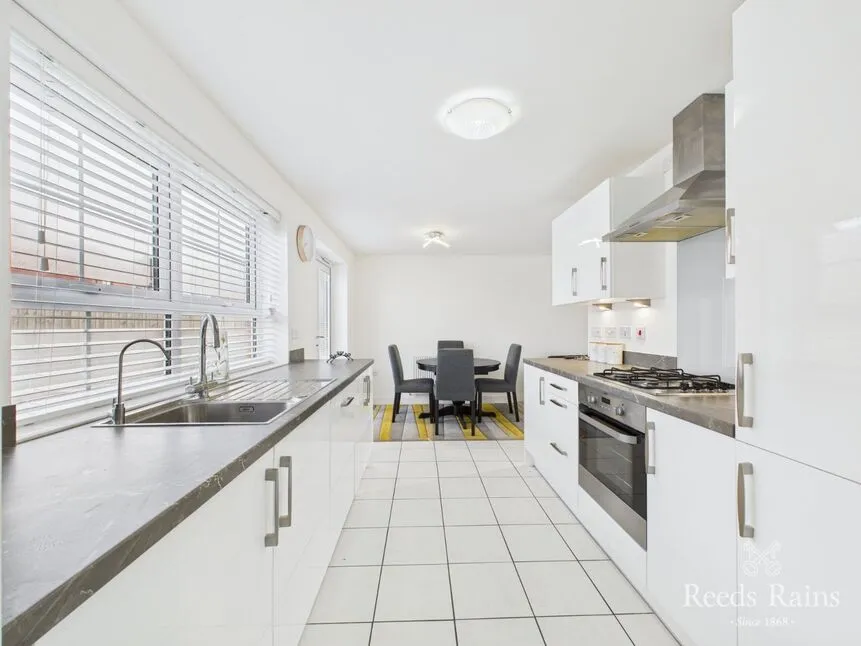 Blenheim Avenue, Brough, East Riding, HU15, photo 9