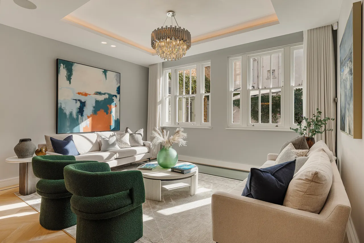 Eccleston Square Mews, Pimlico, SW1V, photo 6