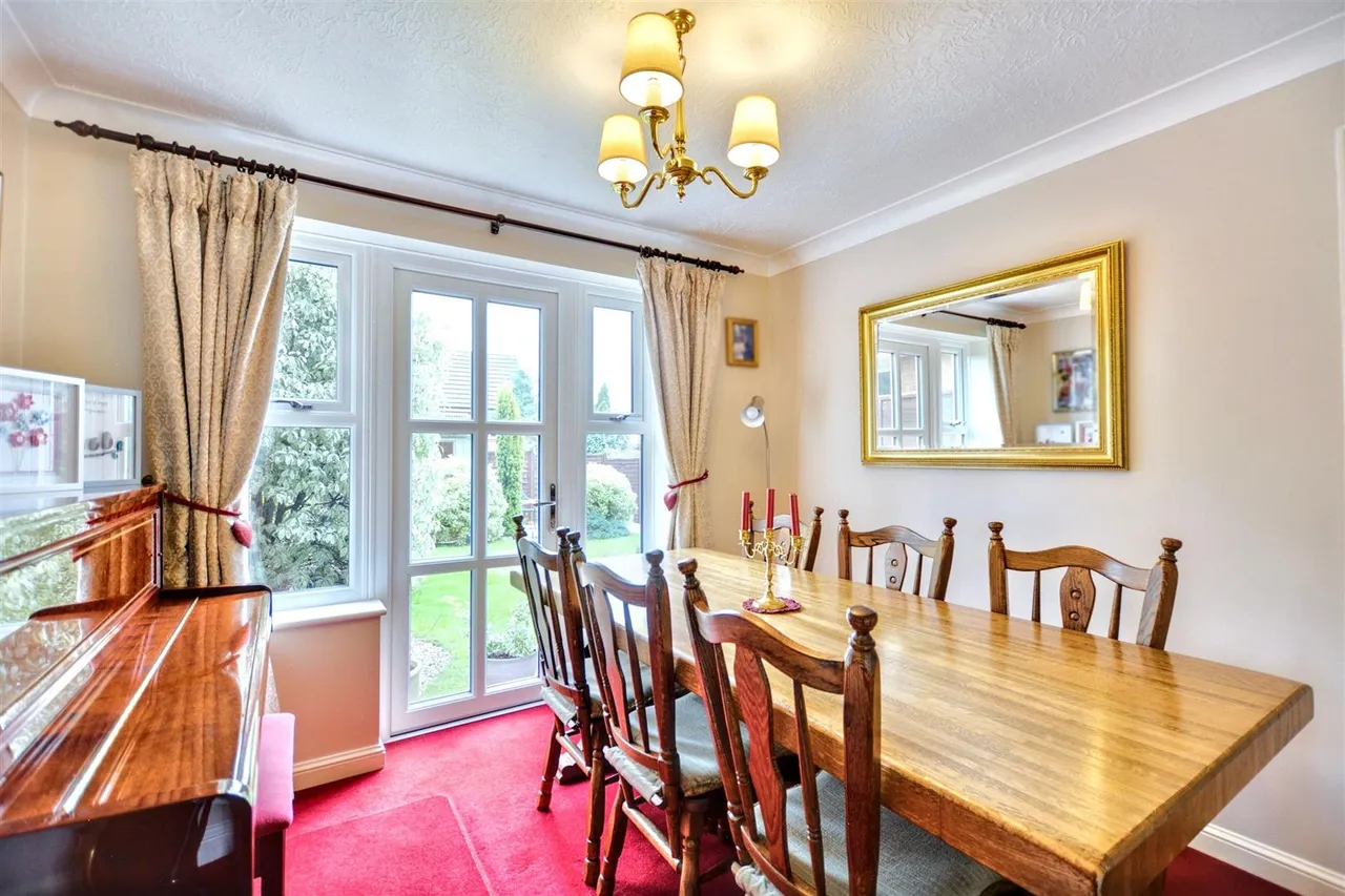 Holden Gardens, Stapleford, NG9, photo 6