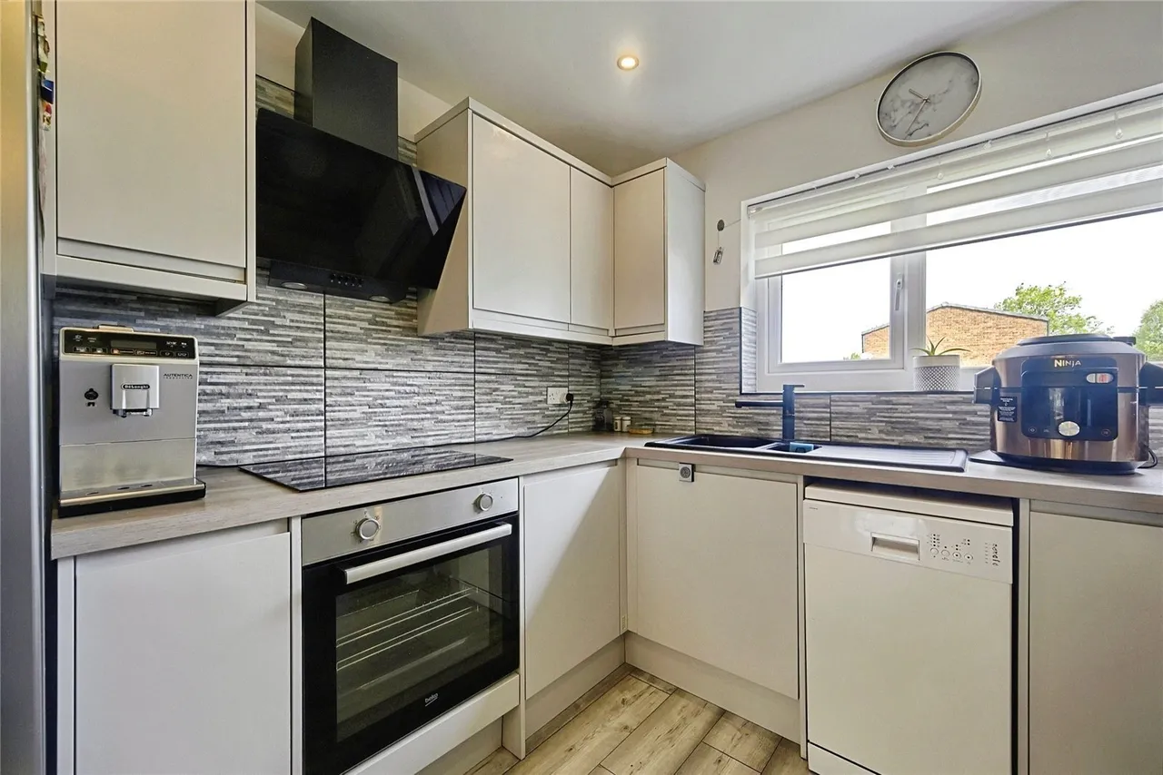 St. Aidans Close, Mill Hill, Blackburn, Lancashire, BB2, photo 7