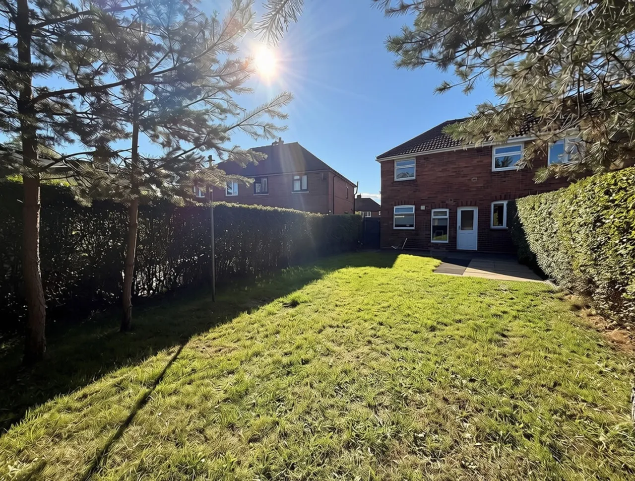 Selworthy Drive, Crewe, CW1, photo 2