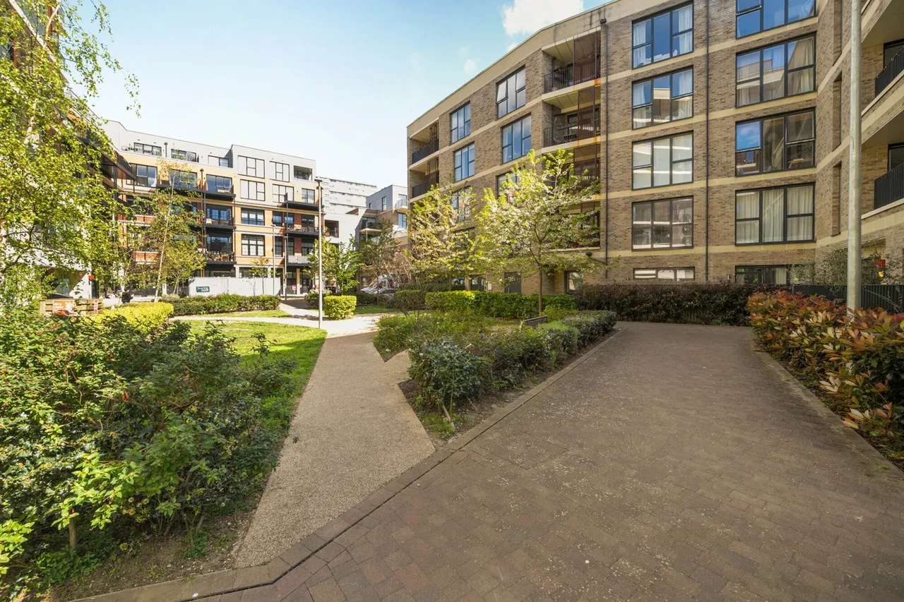Fritillary Apartments, London, SE5, photo 17