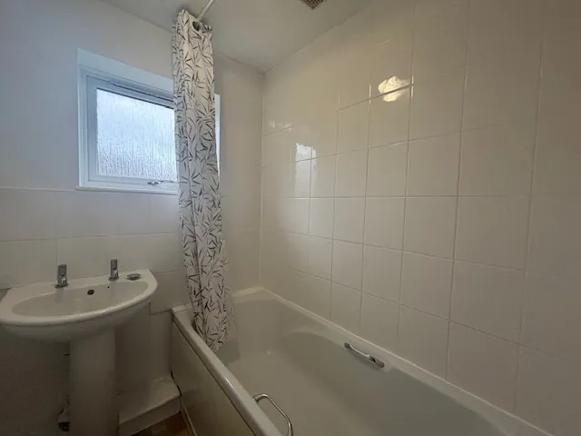 Newcroft Road, CALNE, photo 12