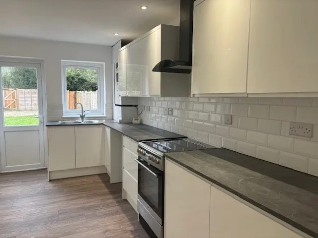Newcroft Road, CALNE, photo 2