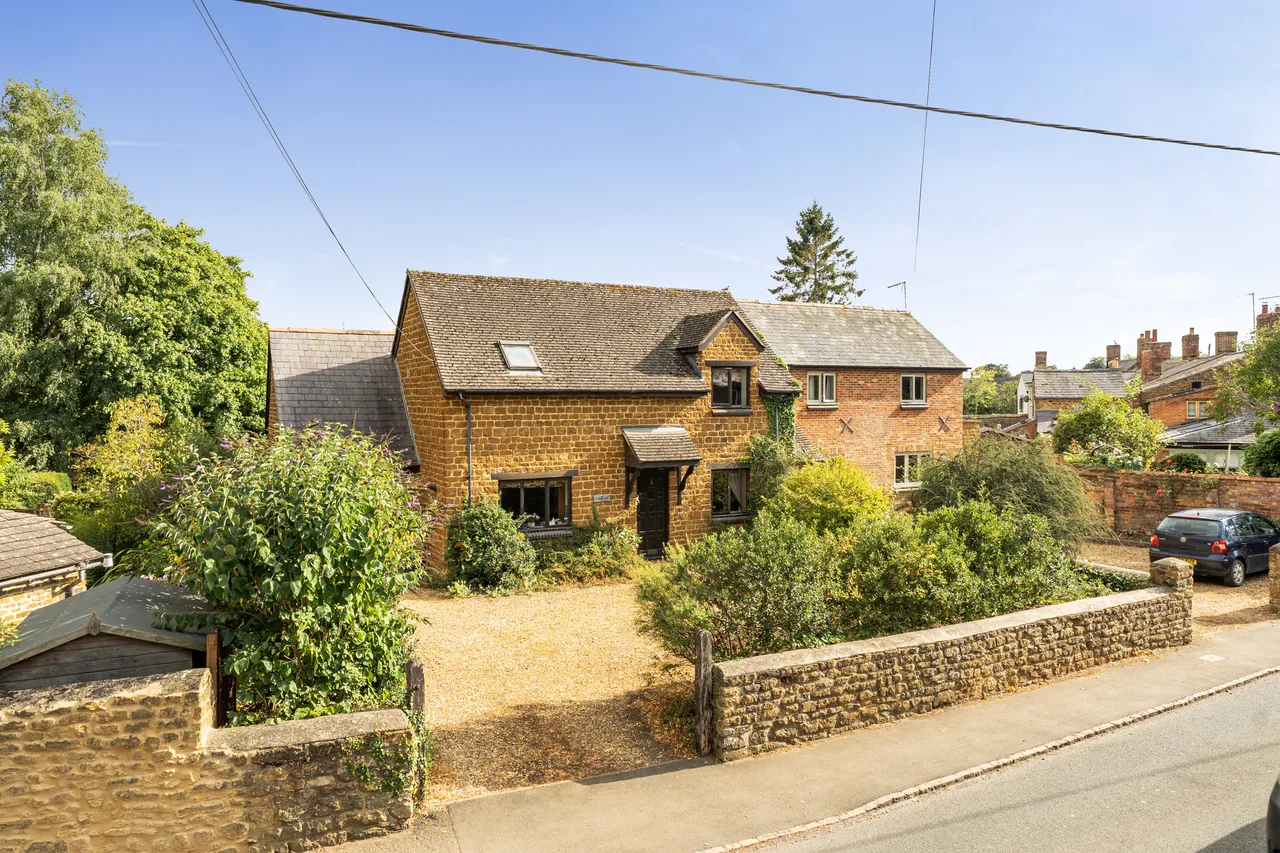 4 bed house for sale — Castle Street, Deddington, OX15