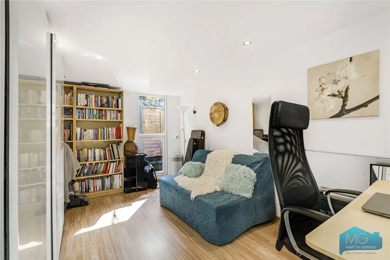 Queens Avenue, London, N10, photo 19