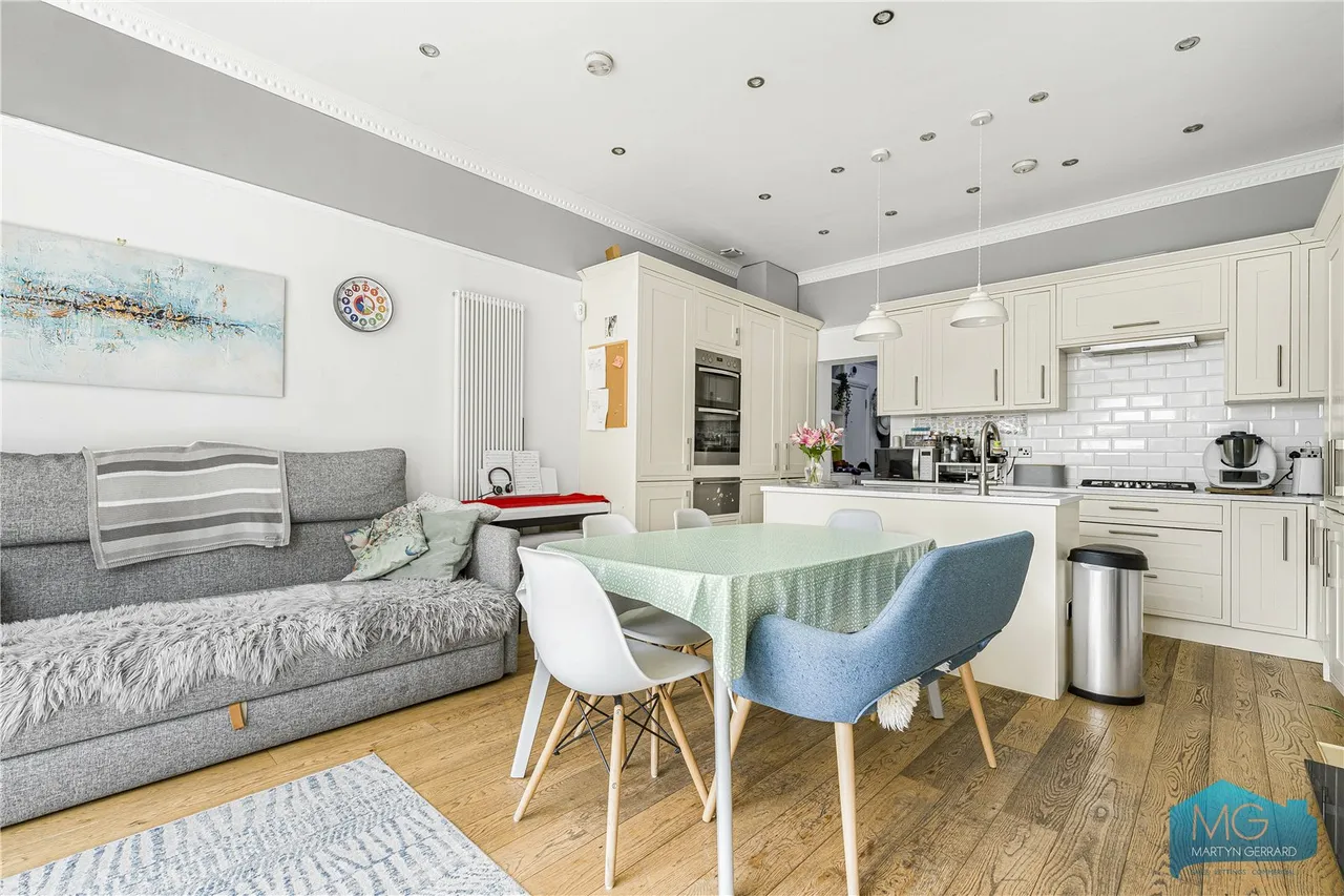 Queens Avenue, London, N10, photo 9