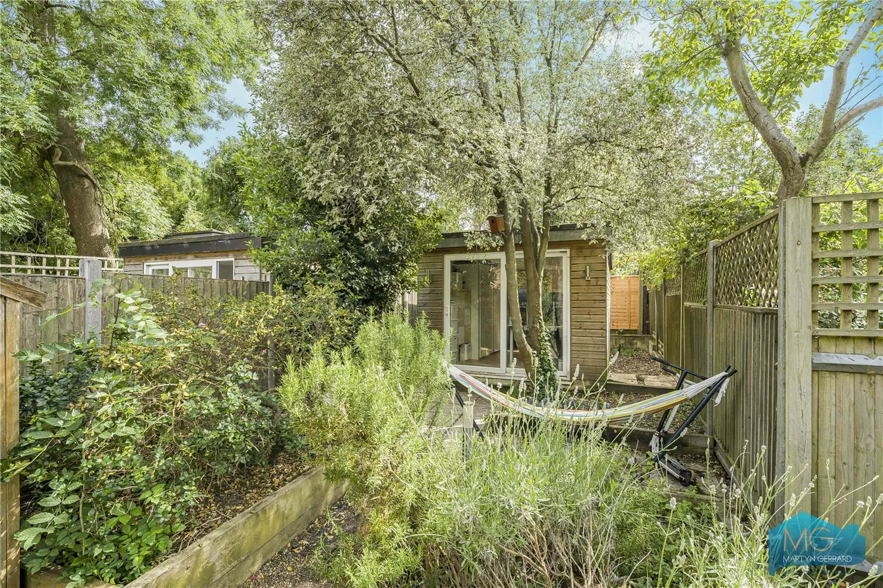 Queens Avenue, London, N10, photo 24