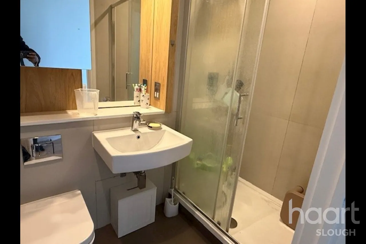 High Street, Slough, SL1, photo 5
