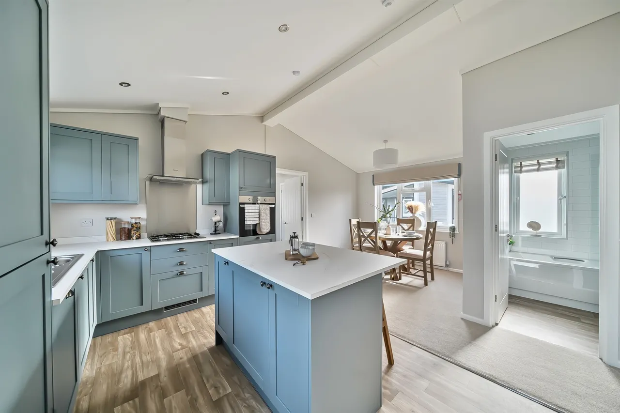Blandford Road North, Beacon Hill, BH16, photo 4