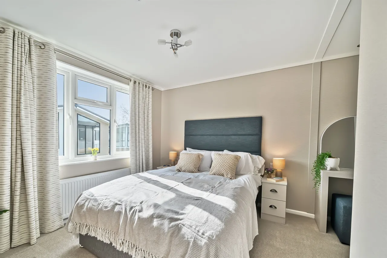 Blandford Road North, Beacon Hill, BH16, photo 6