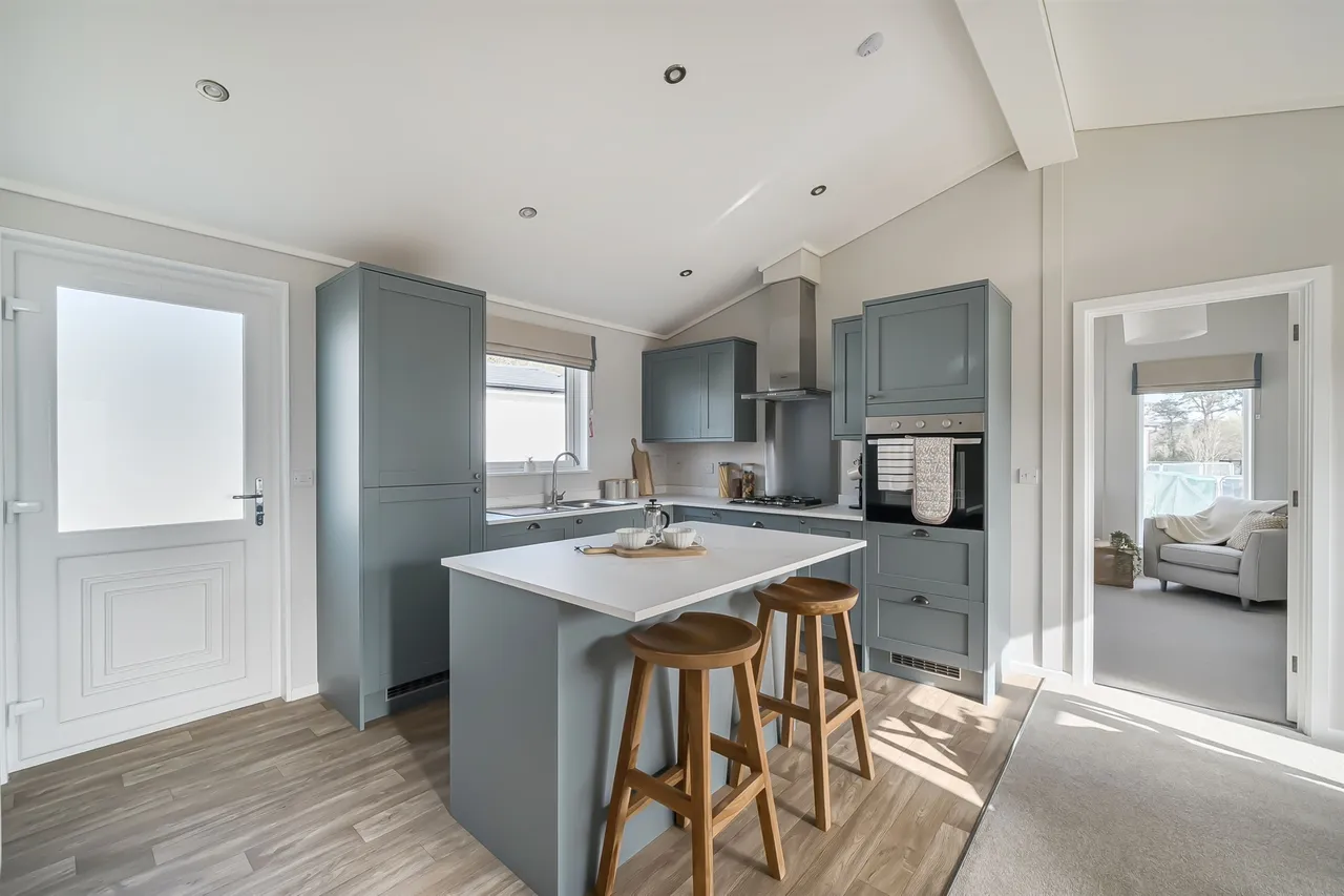 Blandford Road North, Beacon Hill, BH16, photo 3