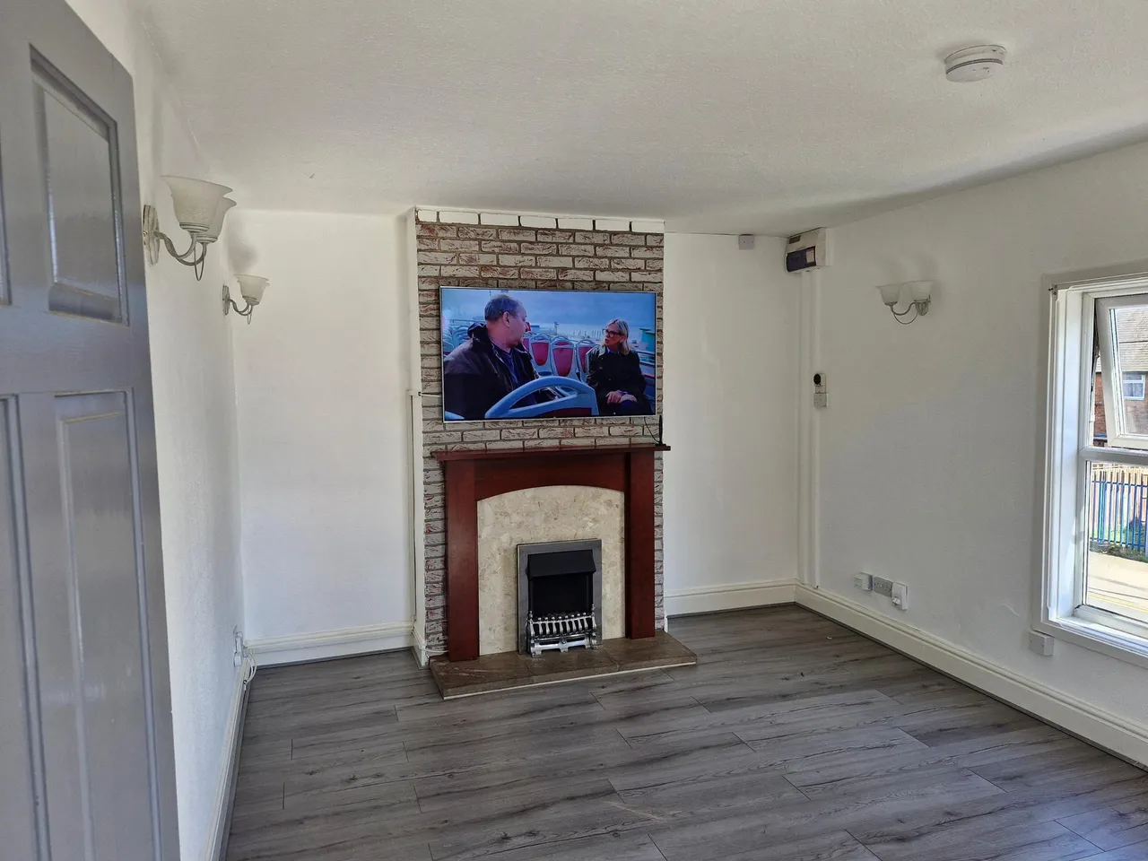 Anglesey Road, Burton upon Trent, DE14, photo 13