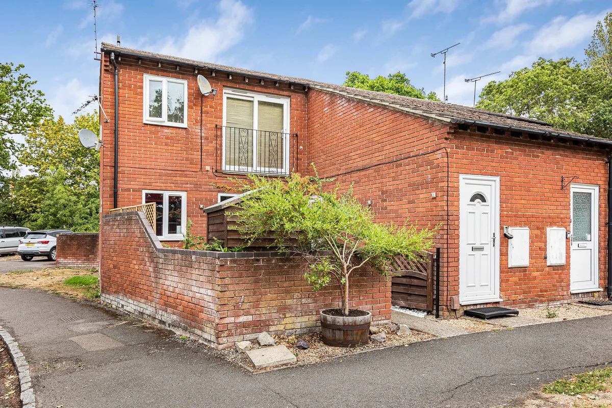 2 bed flat for sale, Fleet Way, Didcot, OX11