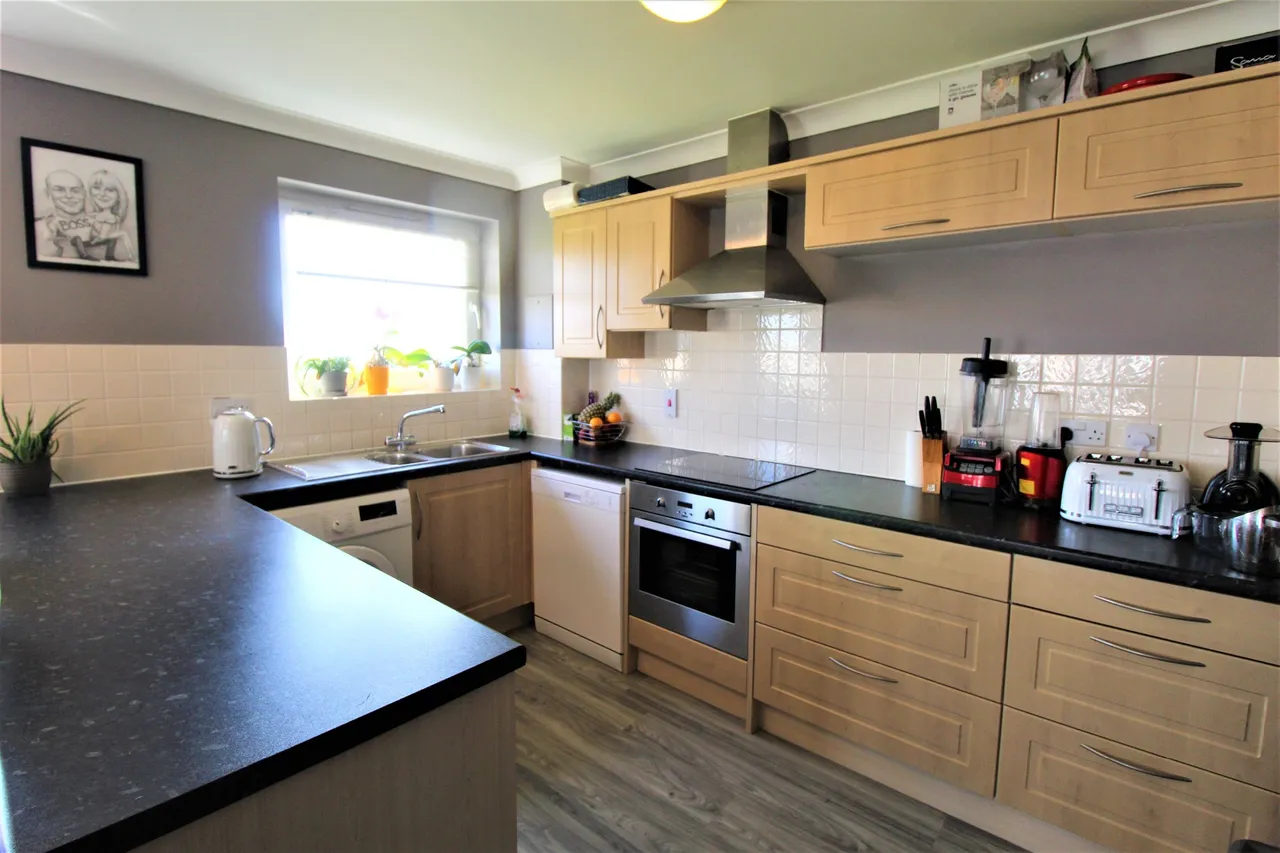 Anchor Court, Grays, Essex, RM17 6QP, photo 4